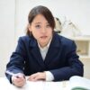 勉強の女子高生